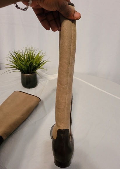 Lola Cruz Boots - Picture 4 of 7